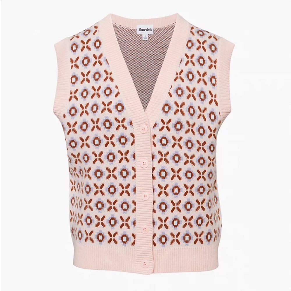 NWT Aritzia Vest Size Small